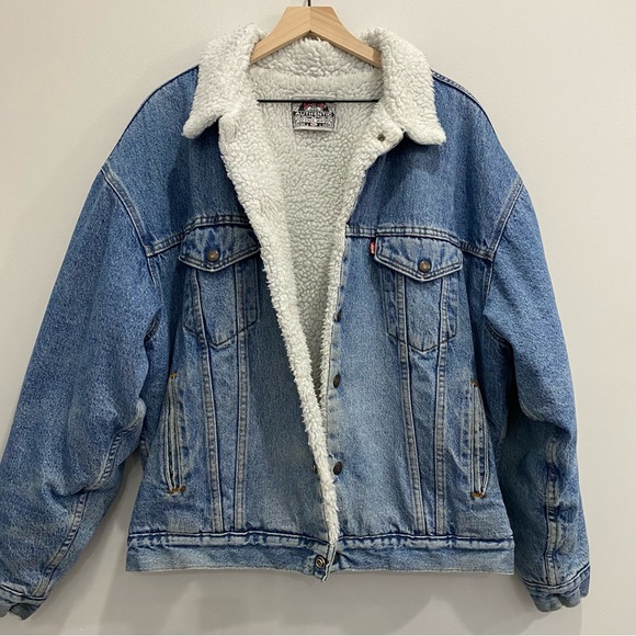 Vintage Levi’s Sherpa Lined Jean Trucker Jacket - Picture 13 of 16